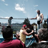病院際にプロレス？・